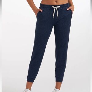 Vuori Women’s Performance Jogger, Navy Heather, size SMALL